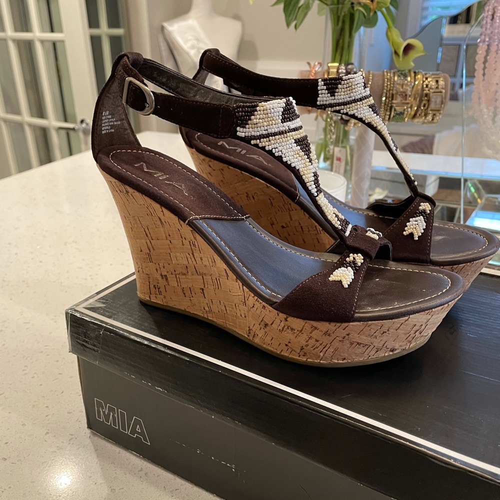 Mia Brown Suede Beaded Strap Wedge Sandal Size 8.5